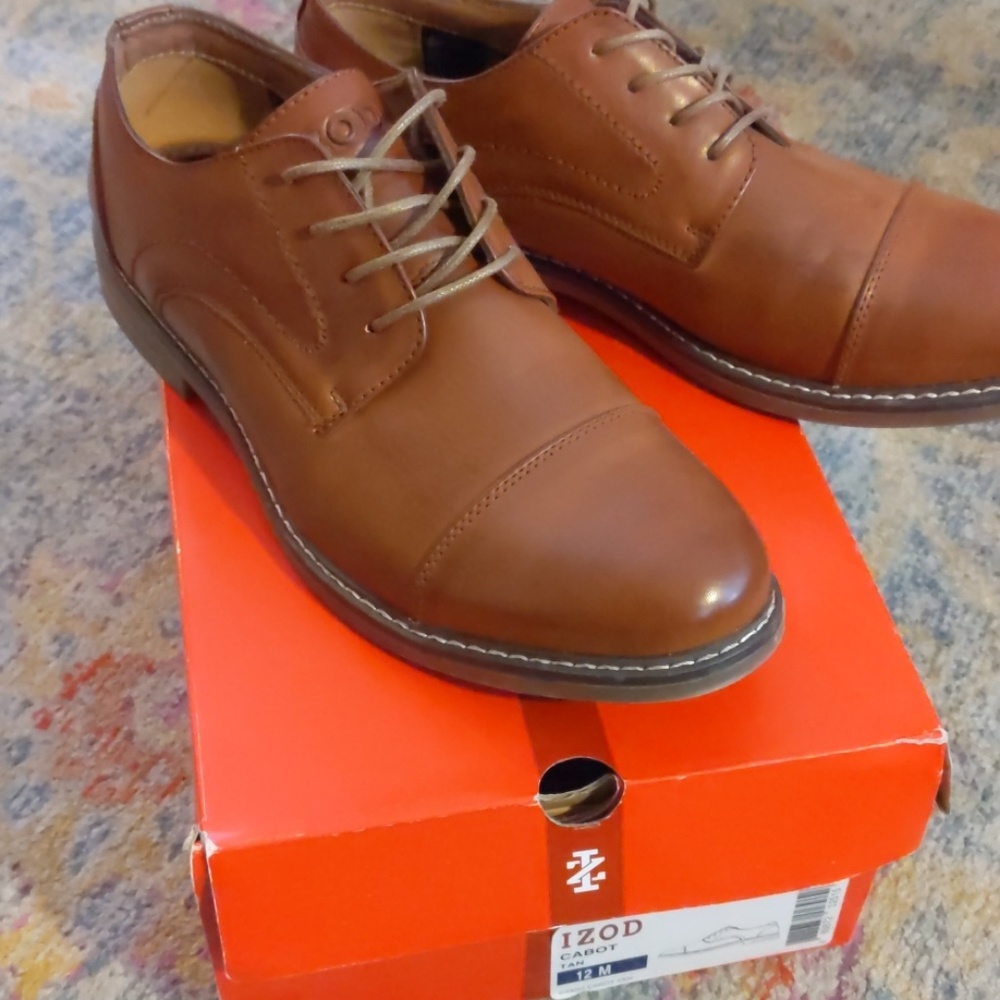 Men's dress shoes size 12